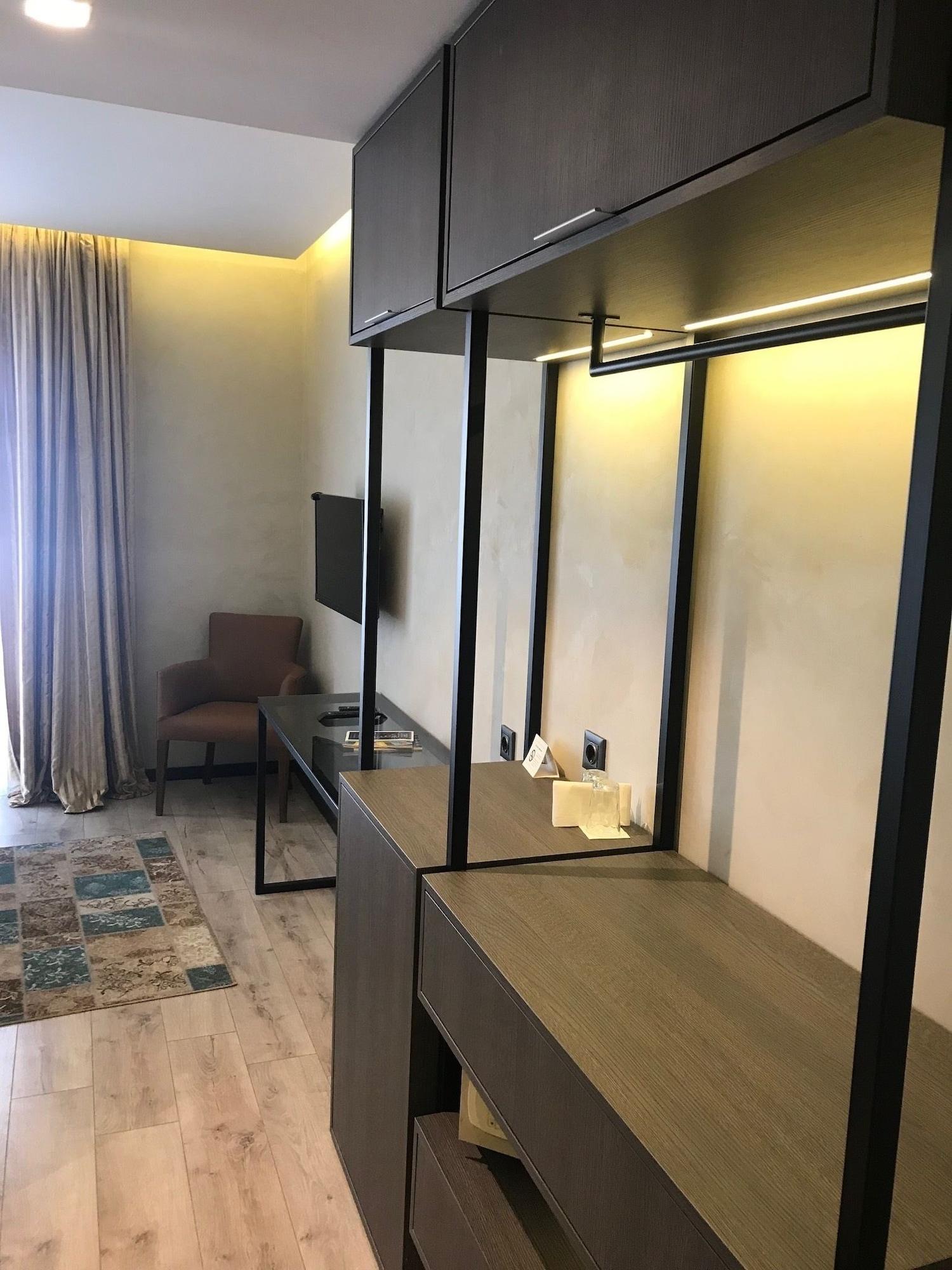 Otel Orya 2*
